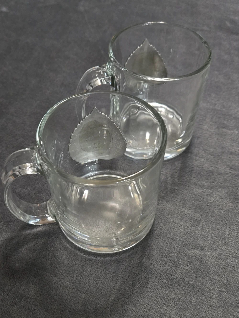 Set Of 2 Clear Glass Coffee Tea Mugs With Metal Silver Leaf